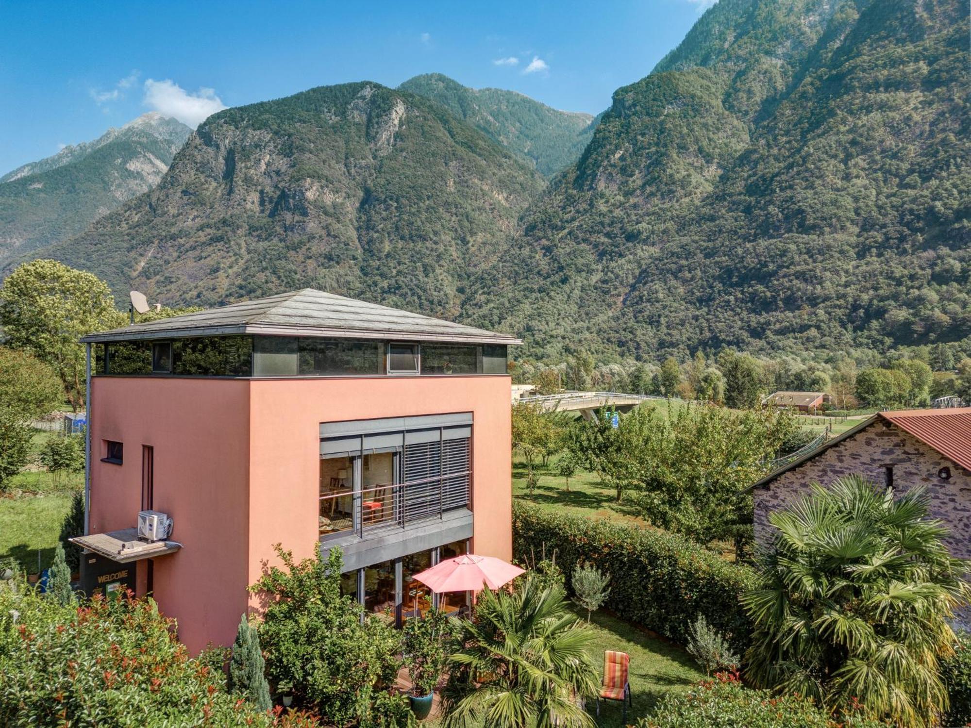 Grono Casa Oliver, Tra La Calanca E I Castelli Di Bellinzona מראה חיצוני תמונה